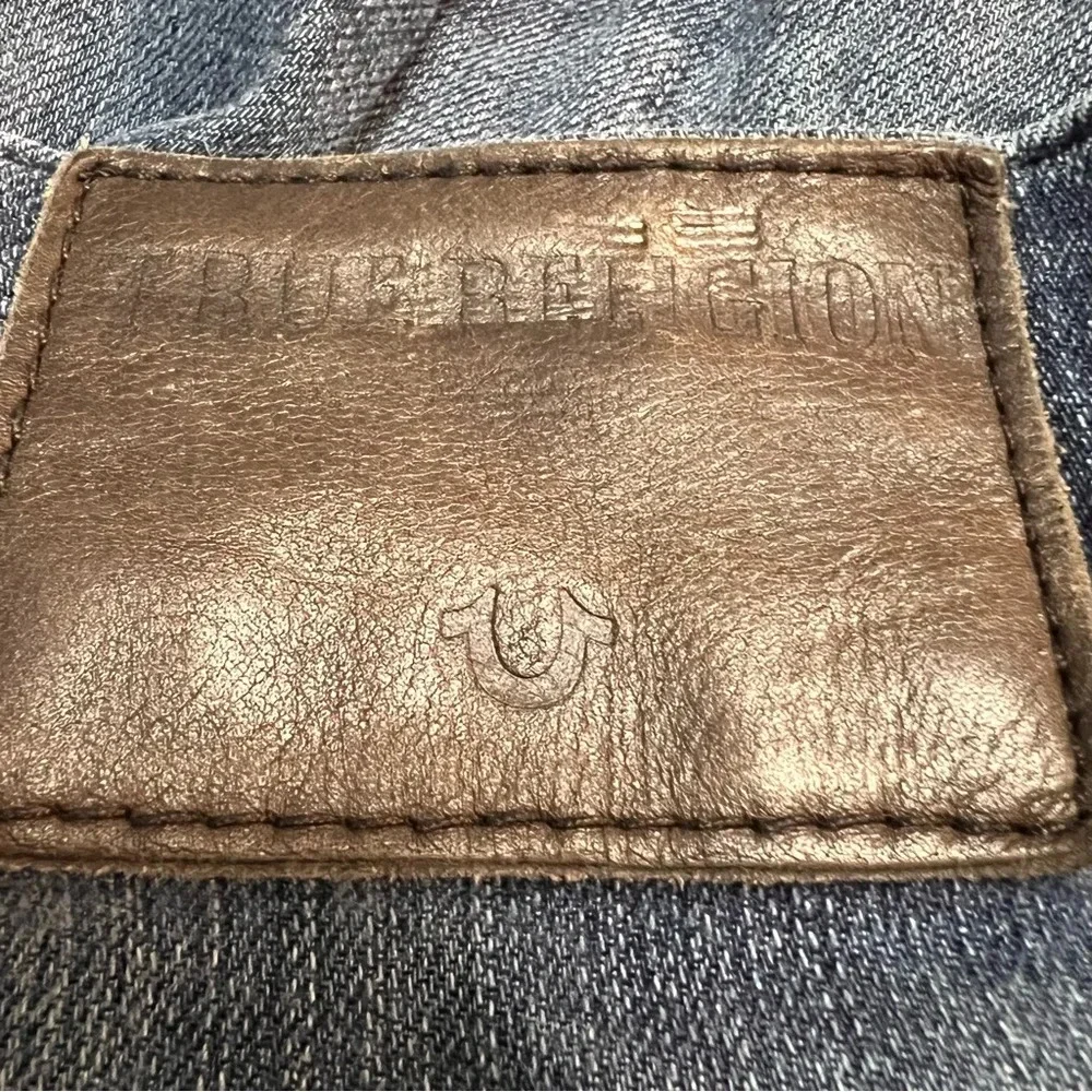 True Religion Brand ‘Geno’ Relaxed‎ Slim Jeans. Size 32.